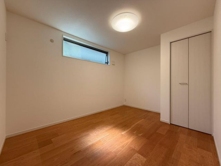 ���̑����� �m�������Ƒ���l�ЂƂ�̑�؂ȃv���C�x�[�g�̂������B�{��ǂ񂾂�A�f���������e�X�̎��Ԃ��߂����܂��B