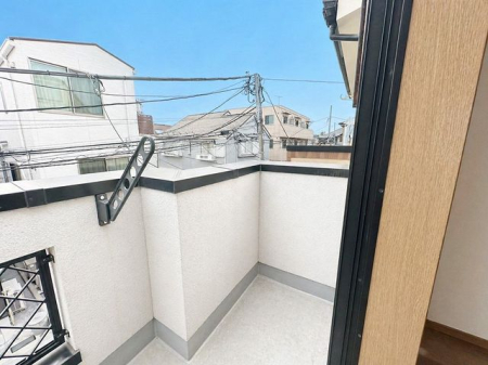 �o���R�j�[ -