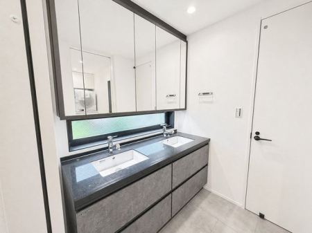 ���ʑ�E���ʏ� -