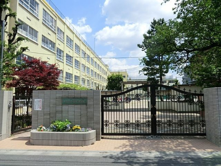 ���ӊ� ����旧�掵���w�Z �k��11���B 820m
