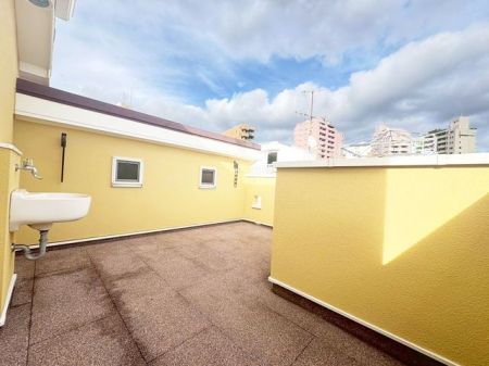 �o���R�j�[ -
