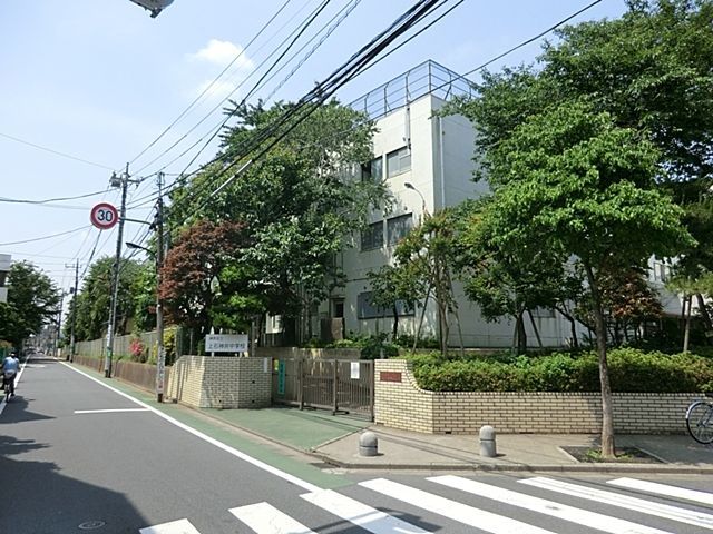 ���ӊ� ���n�旧��ΐ_�䒆�w�Z �k��8���B 590m