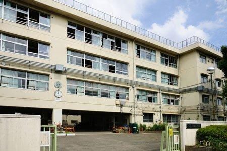 ���ӊ� ���c�J�旧��c�t�J���w�Z �k��23���B 1800m