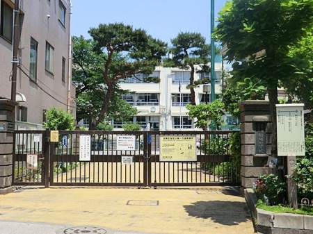 ���ӊ� �ڍ��旧��ꏬ�w�Z �k��8���B 630m