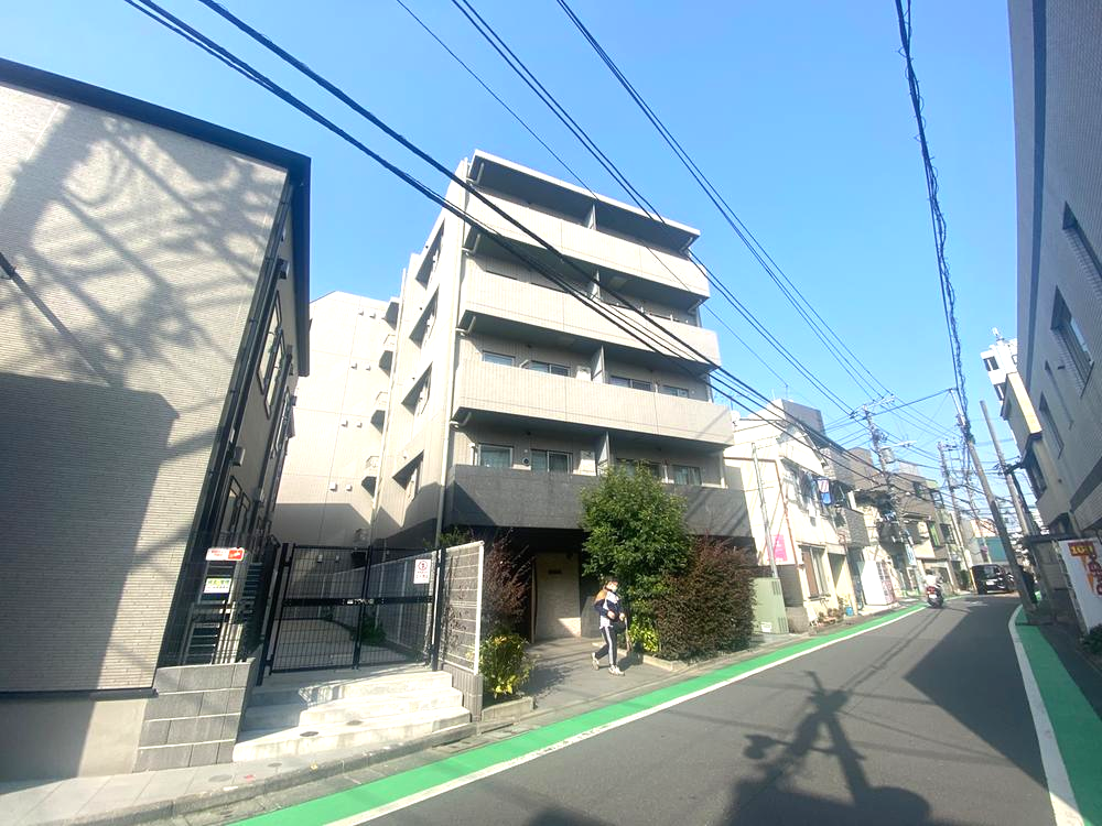 中野区本町6丁目中古マンション（外観）