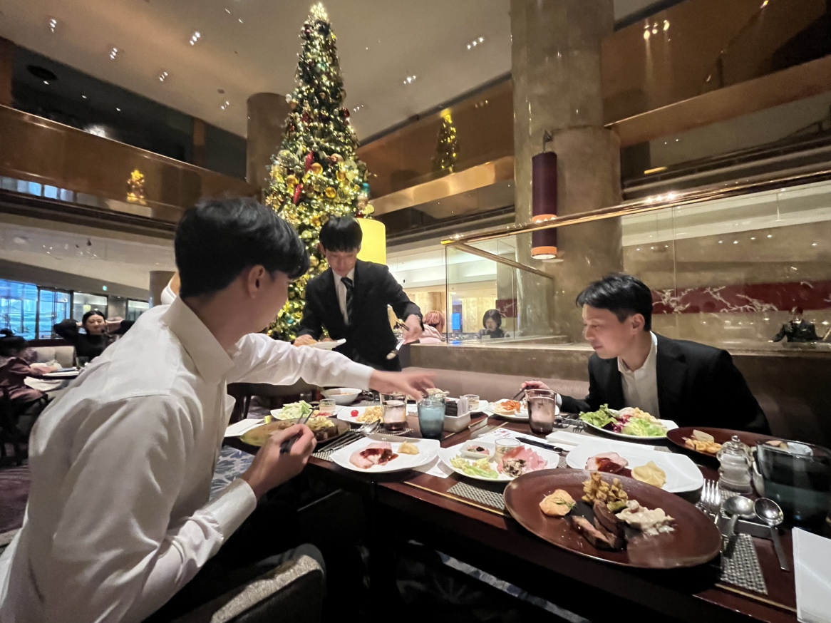 高円寺　不動産　新宿　ランチ　ヒルトン　マーブルラウンジ