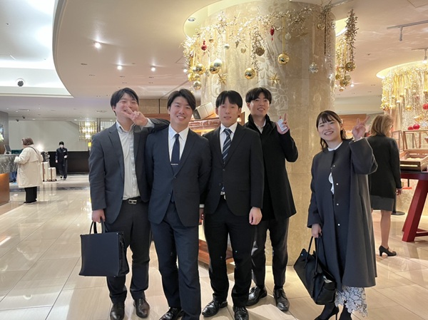 高円寺　不動産　新宿　ランチ　ヒルトン　マーブルラウンジ