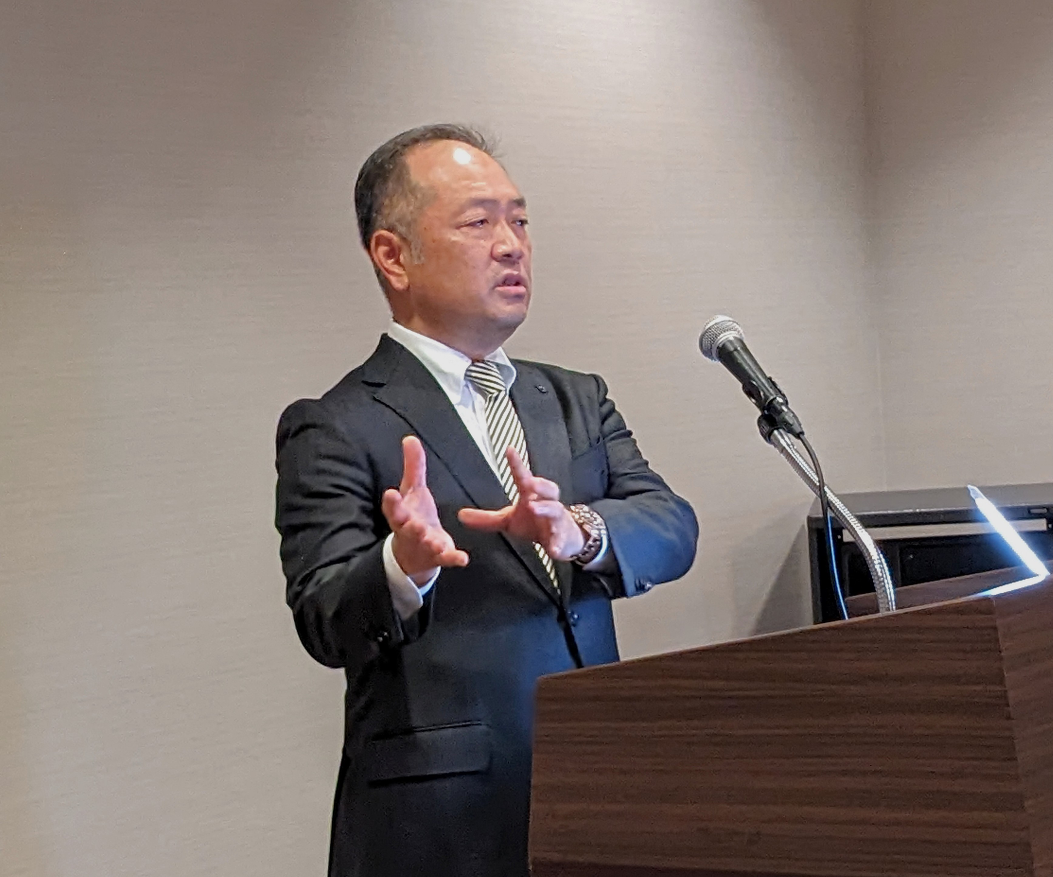2025年　内定式　桜　ハイアットリージェンシー東京　高円寺　不動産
