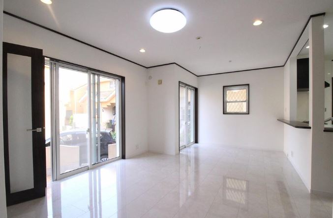 練馬区高松3丁目中古一戸建(リビング)