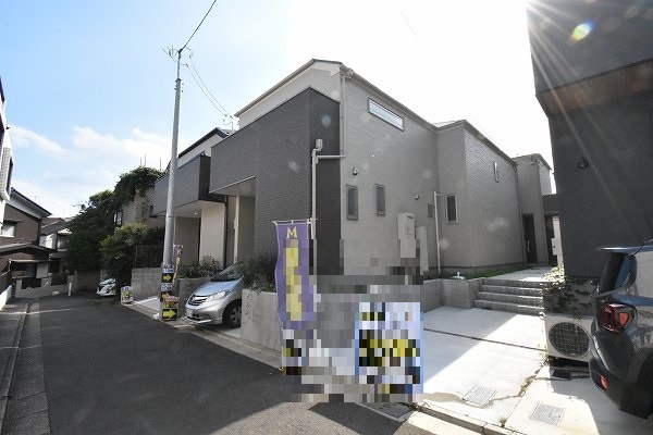 世田谷区松原5丁目 新築一戸建て（外観）