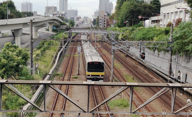 ＪＲ中央線の通勤ラッシュと混雑回避の方法は